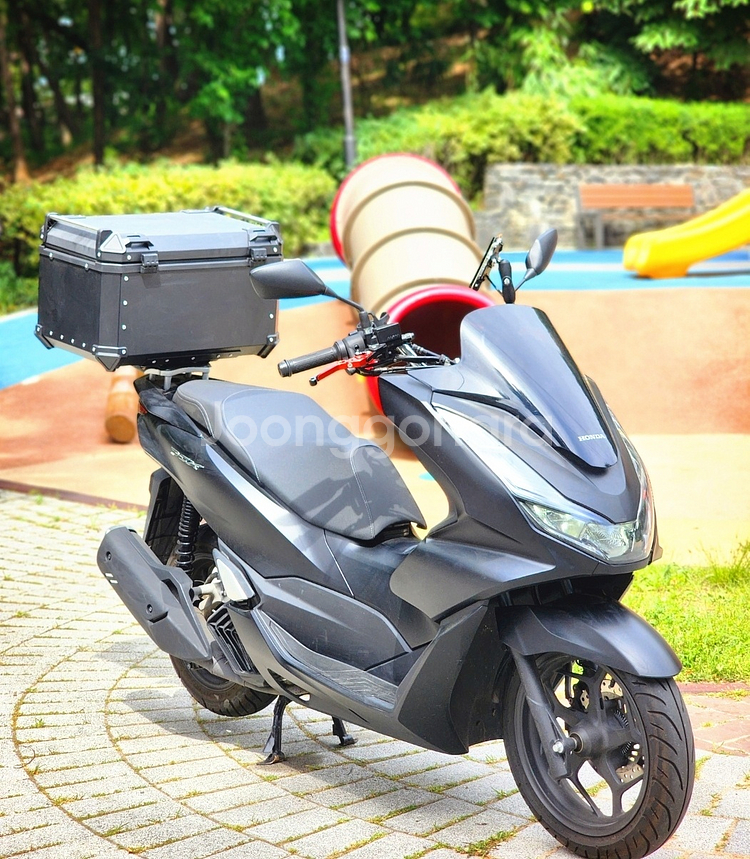 22년식 PCX125 ABS 3000키로 블랙 팝니다--0