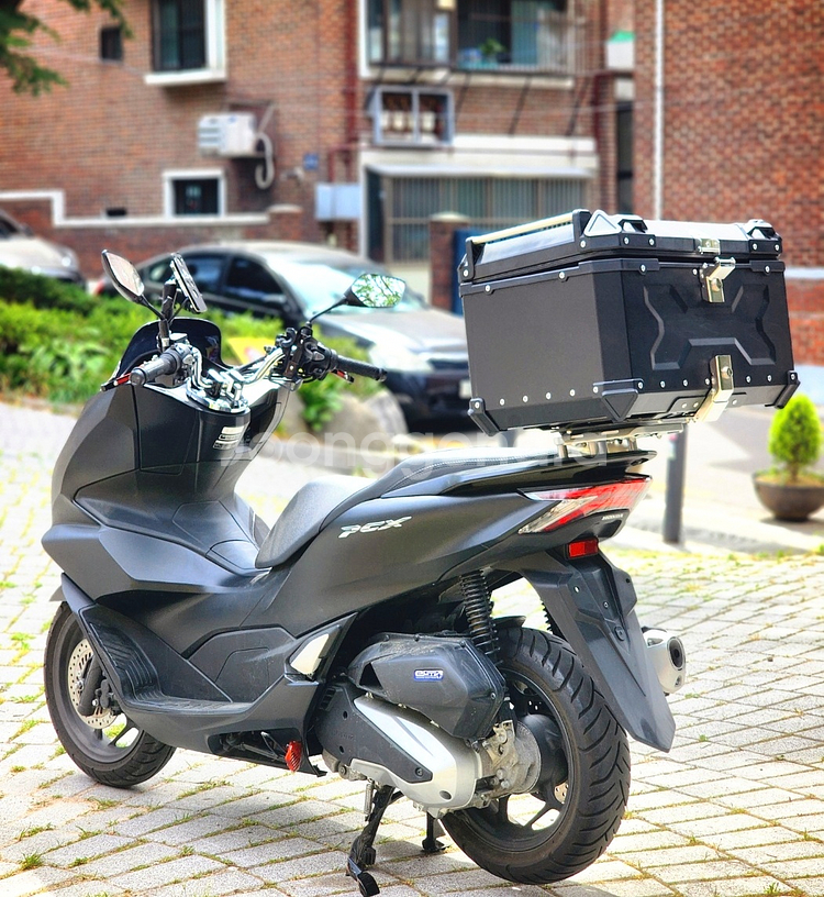 22년식 PCX125 ABS 3000키로 블랙 팝니다--5