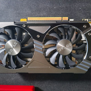 그래픽카드 GTX960 OC 4G 백플레이트