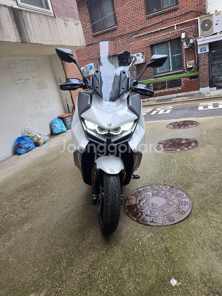 Bmwc400gt--6