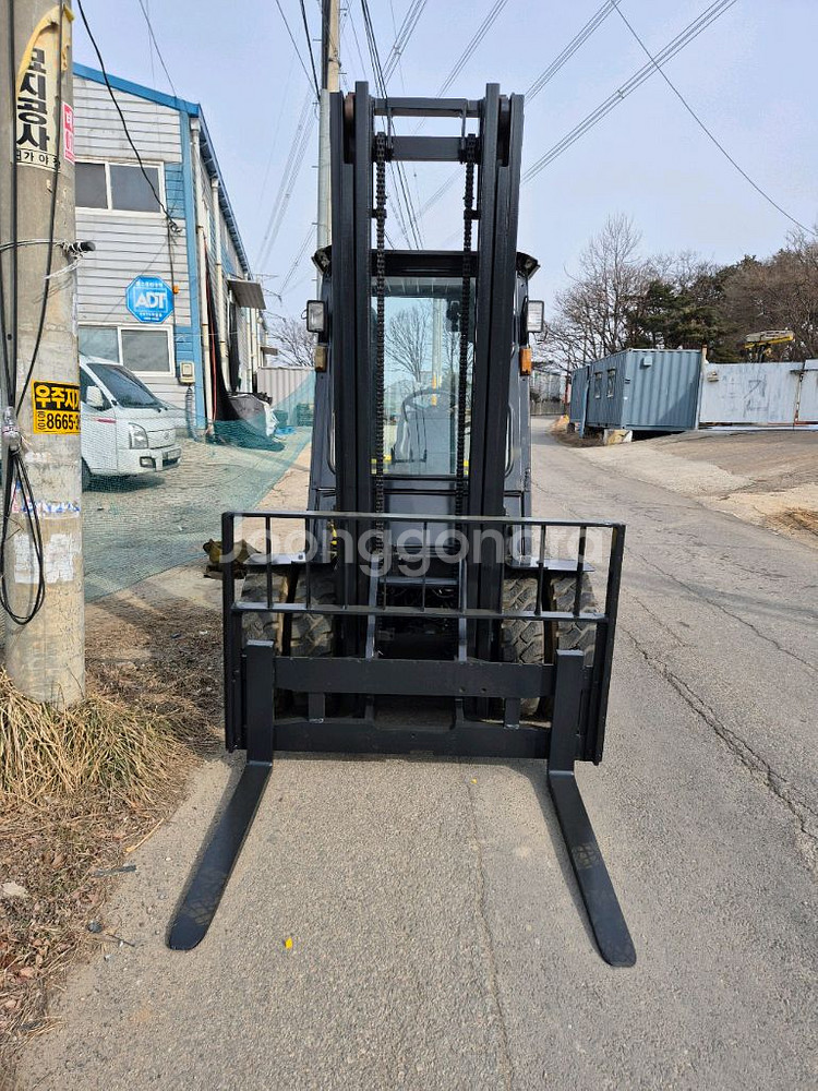 중고지게차 두산 D30S-3 노랭이 떠블 디젤중고지게차--3