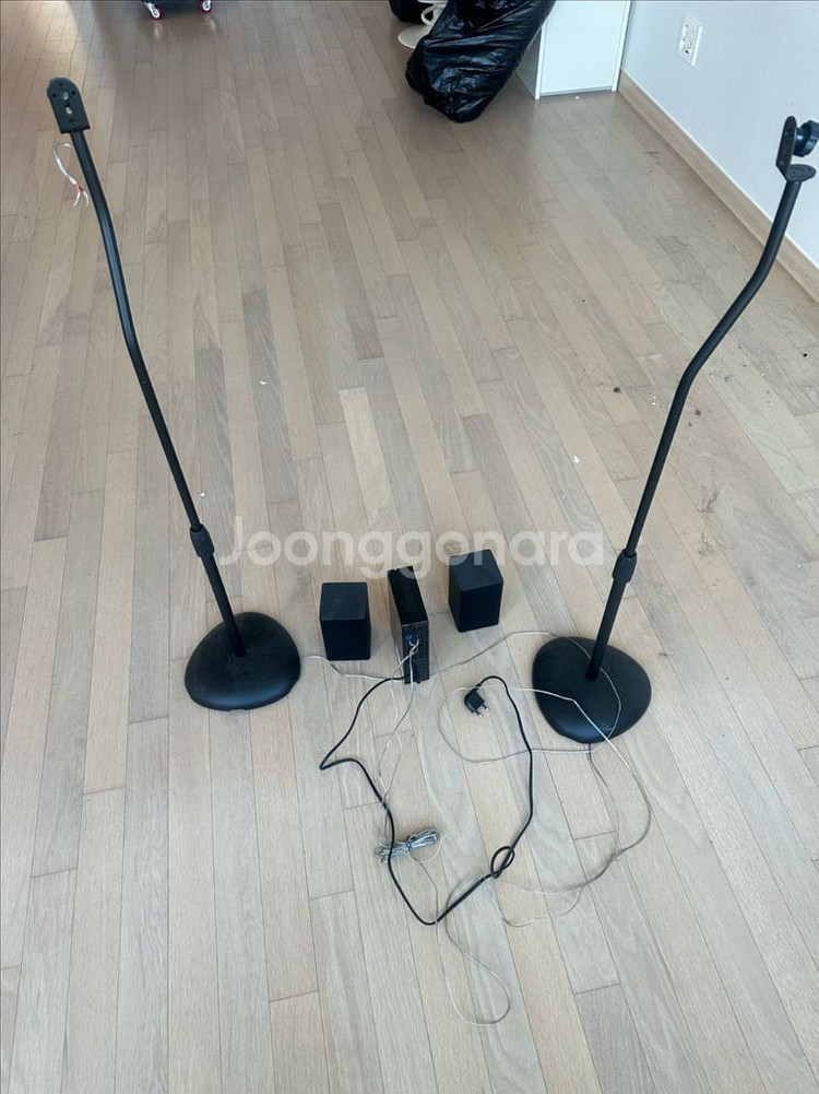 삼성 SWA-9100 리어스피커 스피커 거치대 팝니다--0