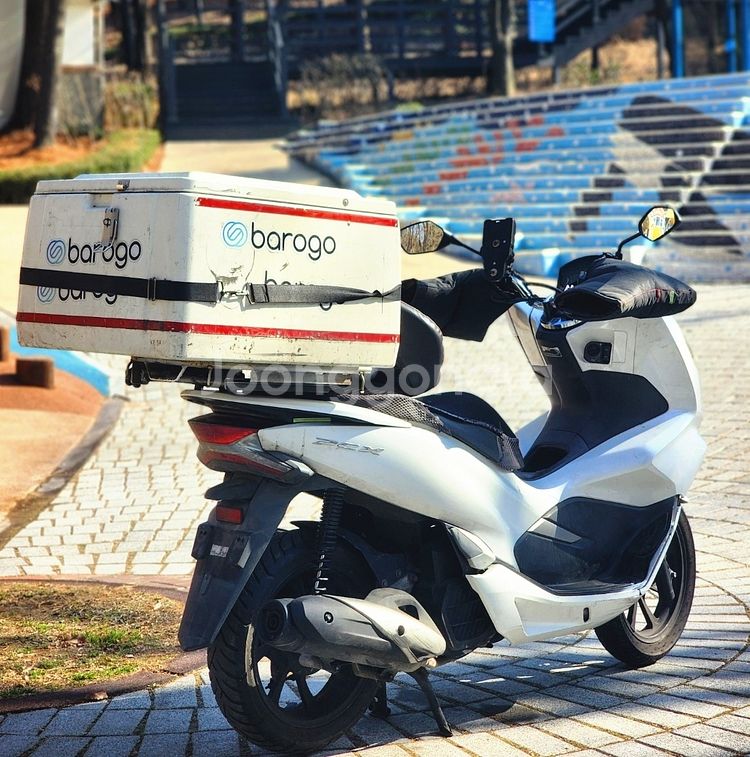 19년식 더뉴 PCX125 배달세팅 팝니다--2