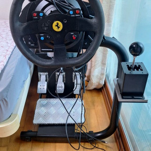 트러스트마스터 t300 rsgt 페라리에디션 판매합니다