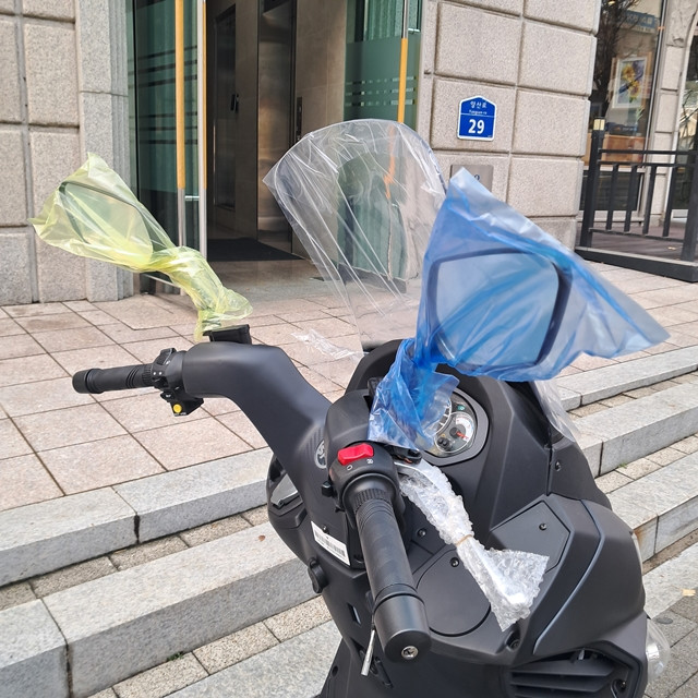 그란투스125 배달전용 오토바이 SYM KR모터스 이미지