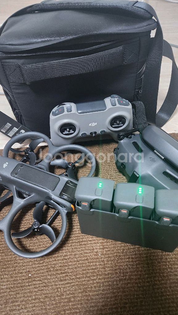DJI AVATA2 플라이모어 콤보 + 조종기3 팝니--0