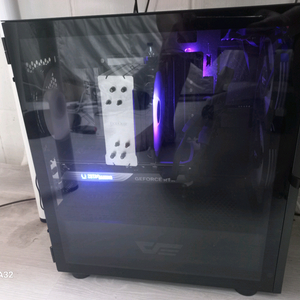 라이젠7600x 4070s 32gb 1tb 데스크탑