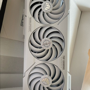 ASUS 7800XT TUF Gaming White