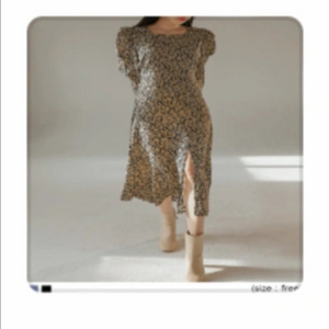 커먼유니크 원피스 새상품 이미지