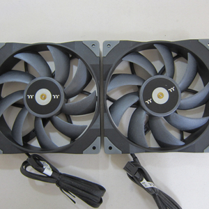 써멀테이크 TOUGHFAN 14 라디에이터 팬 x 2개