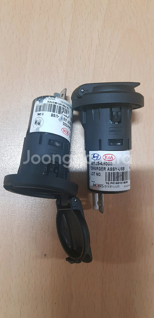 그랜드스타렉스 어반 리어 순정 USB 시거짹 신차탈거--1