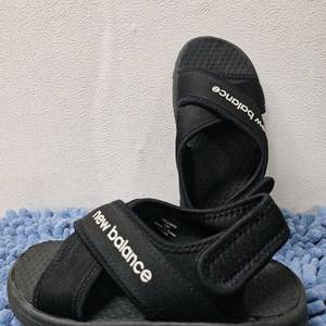 뉴발란스 키즈 샌들 180