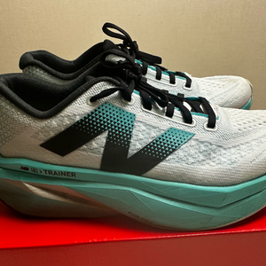 뉴발란스 SC trainer V3 판매(275mm/D)
