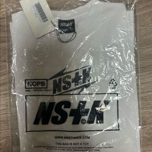 네스티킥 반팔 화이트 라지 새상품
