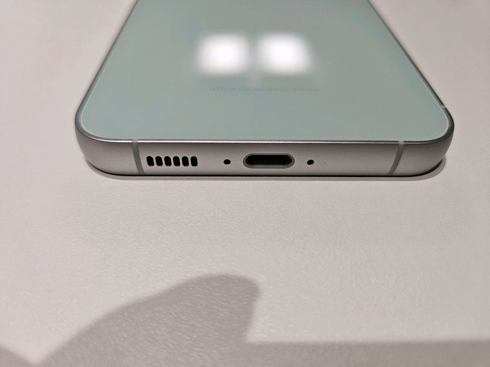 갤럭시S23FE AA급 휴대폰 싸게 팔아요--1