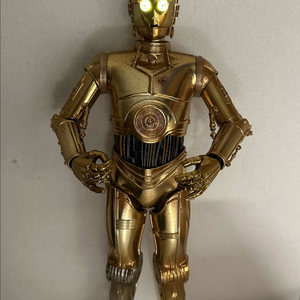 핫토이 C-3PO 판매합니다.