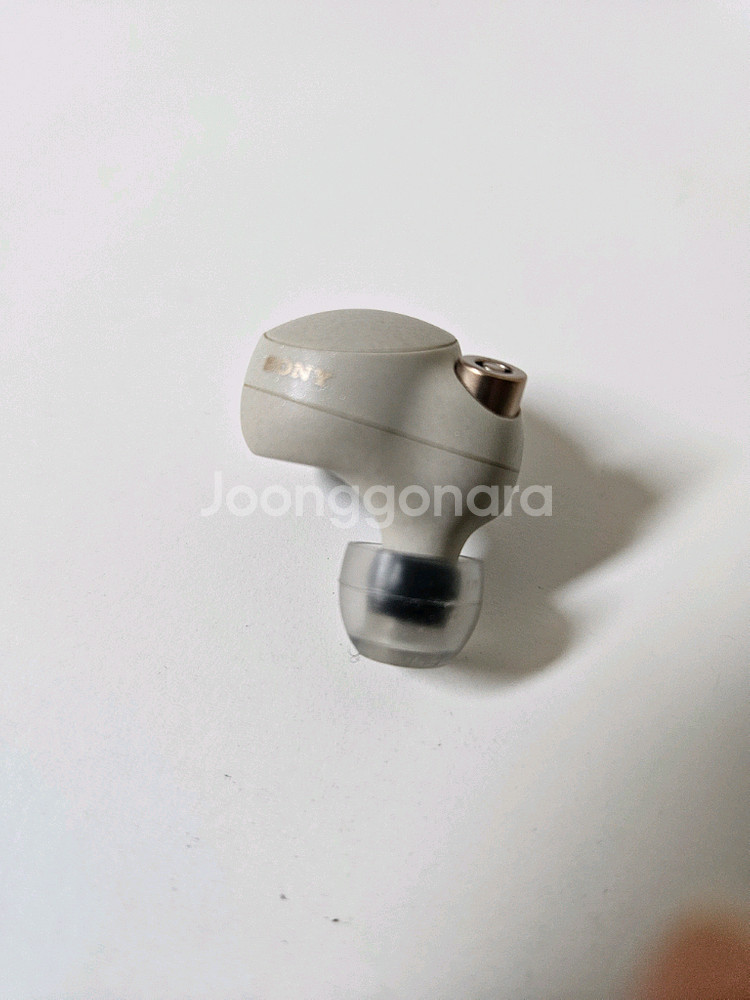소니 WF-1000XM4 실버 왼쪽--0