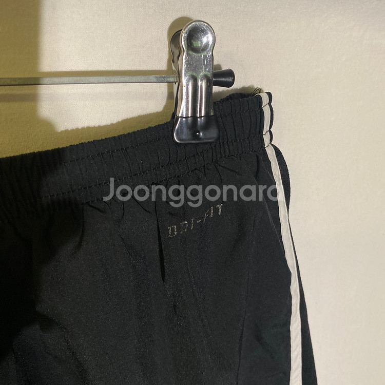 M)나이키 드라이핏 츄리닝 반바지--2