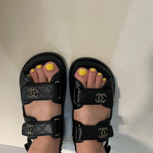 샤넬 벨크로 샌들 36