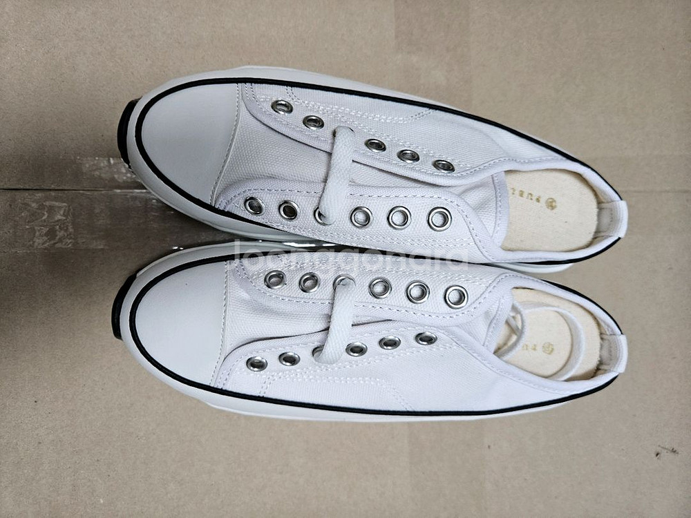 급매 새상품) 화이트 블로퍼 스니커즈 여자 운동화 24--1