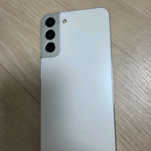 갤럭시 s22플러스 화이트 256gb 판매합니다.