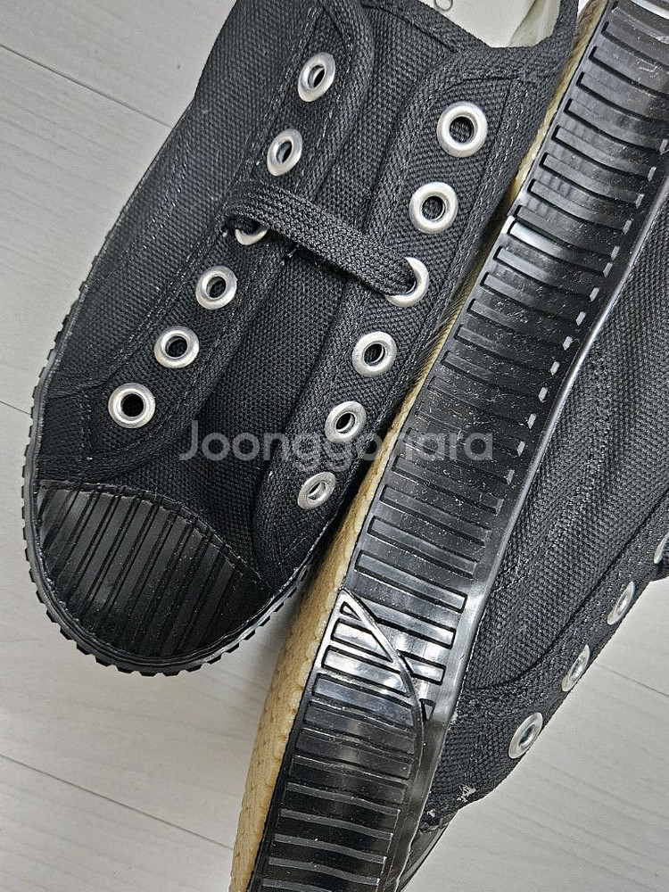 급매 새상품) 기본 스니커즈 여성 운동화 블랙 235사--3