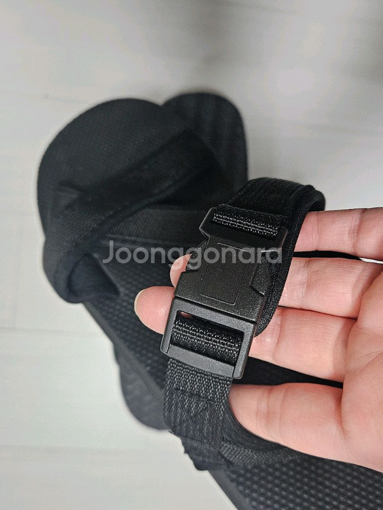 급매 새상품) 스트랩 버클 슬리퍼 여성 샌들 뮬 구두--3