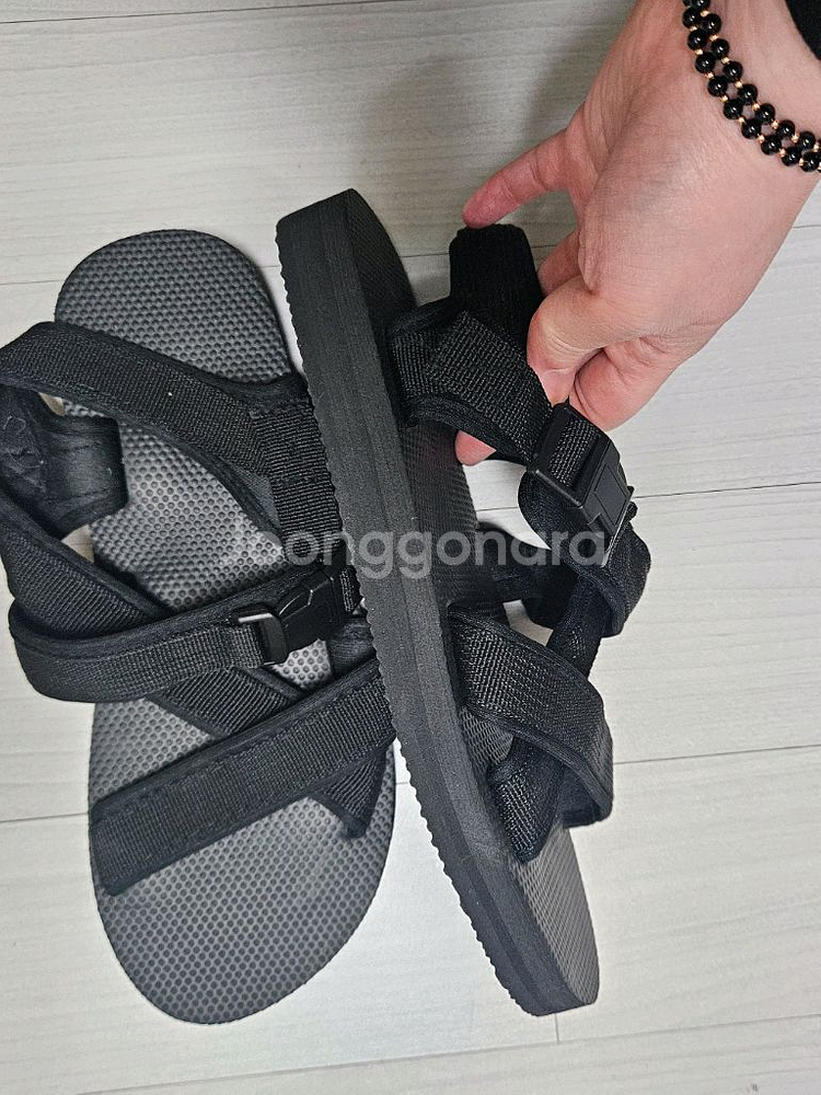 급매 새상품) 스트랩 버클 슬리퍼 여성 샌들 뮬 구두--1