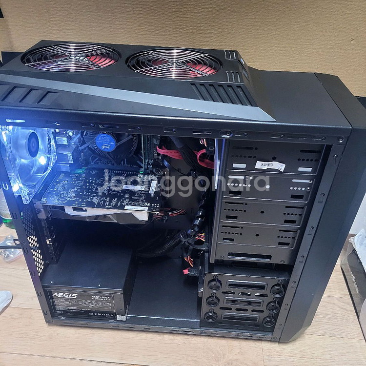 택배가능 대구 게임용 고성능 윽수로빠른 컴퓨터본체팜니다--1