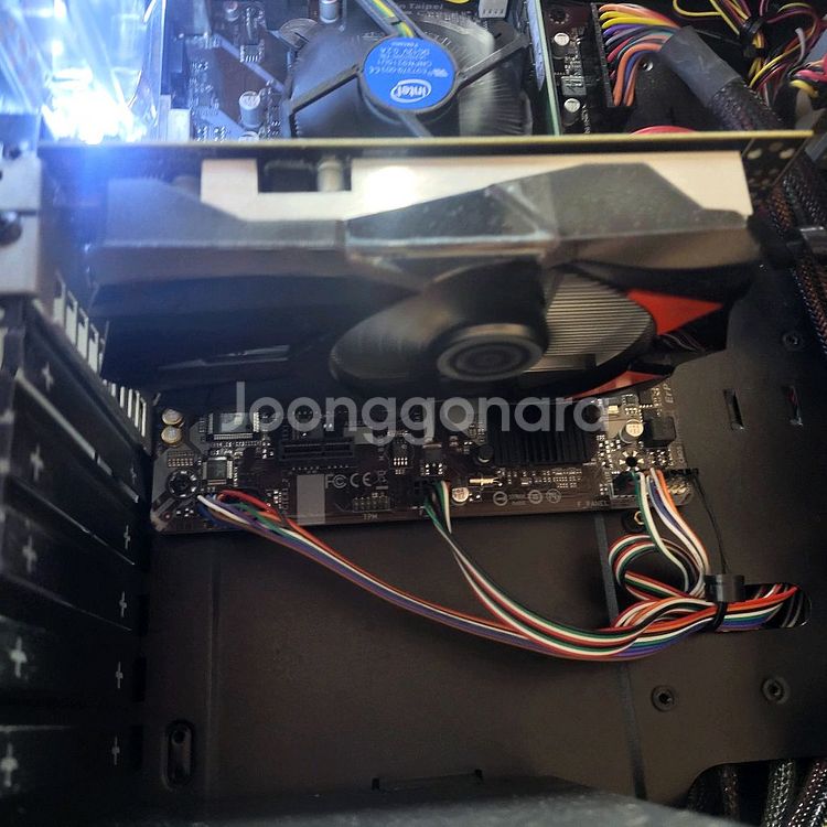 택배가능 대구 게임용 고성능 윽수로빠른 컴퓨터본체팜니다--3