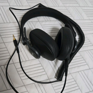 akg k371