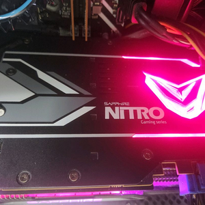 라데온 사파이어 니트로 Vega 64 그래픽카드 판매