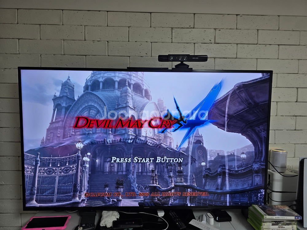 XBOX360S+키넥트+패드2개+게임10개 팝니다.--5