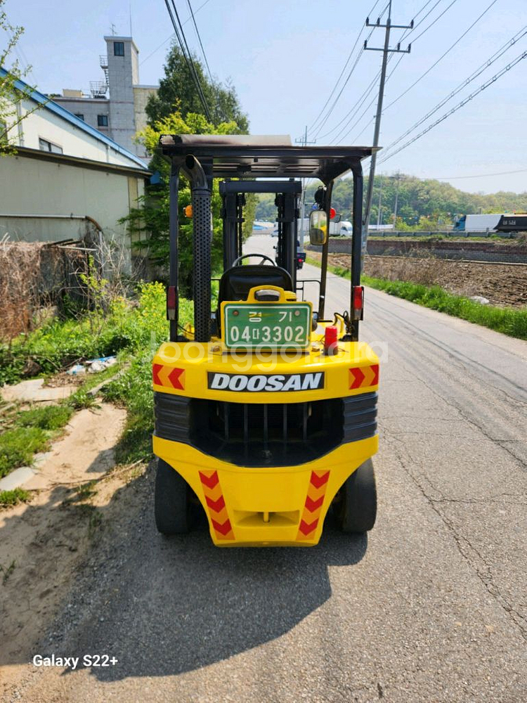 중고지게차 두산 LD30S-2 디젤중고지게차--1
