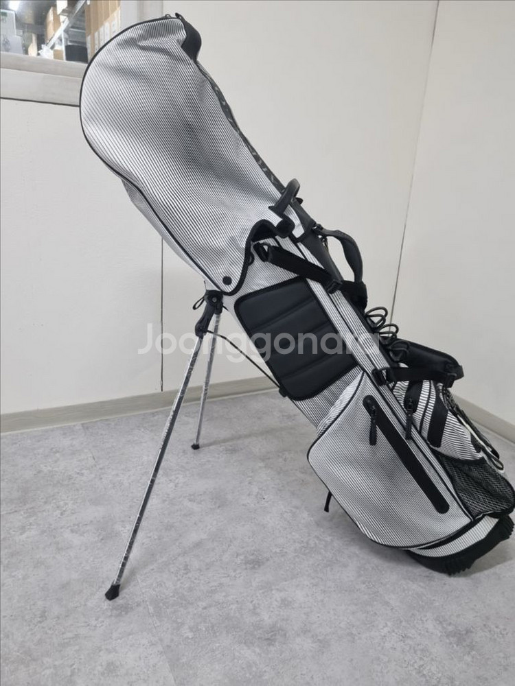마크앤로나 코드라인 도트패턴 그라데이션 초경량 스탠드--2