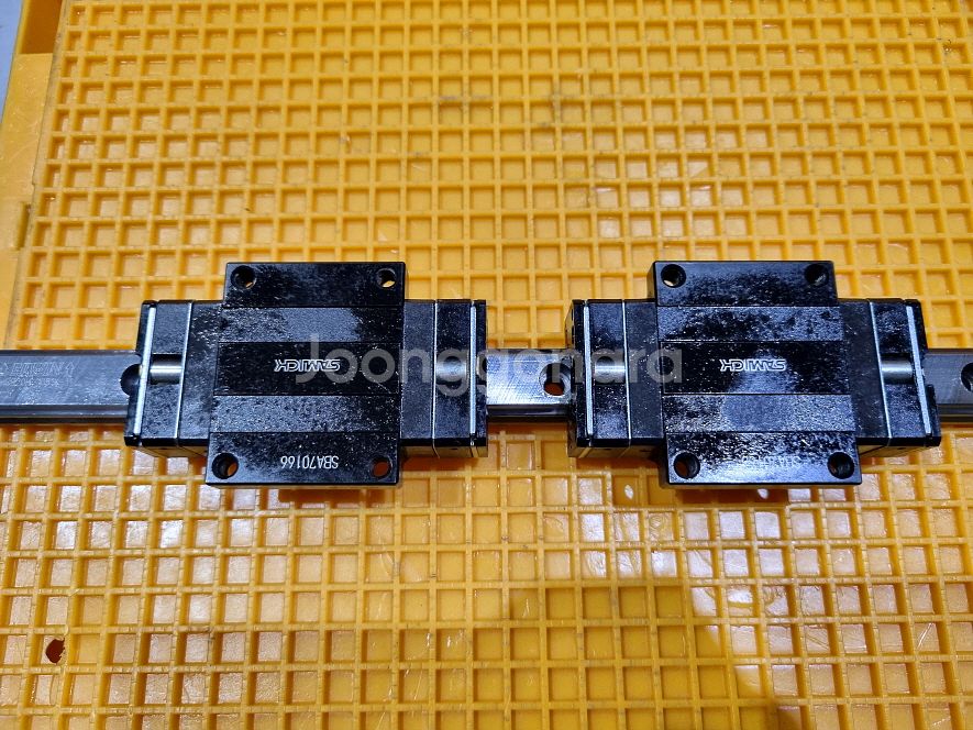 THK HSR20A 레일3220 중고 LM가이드--7