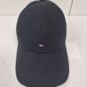타미힐피거 블랙 볼캡 새상품