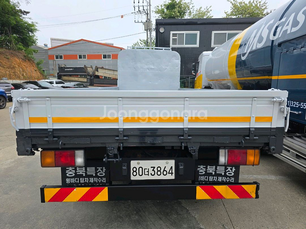 메가트럭 4.5톤 단발 카고 18년 58만km(화물차)--3
