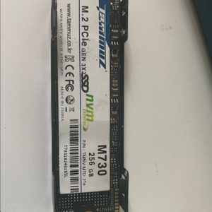 m2.ssd 256 기가 2.5만 올해구매
