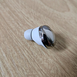 갤럭시 버즈프로 팬텀실버 오른쪽 SM-R190