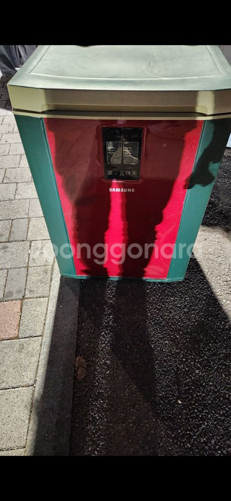 김치냉장고 120 리터--0