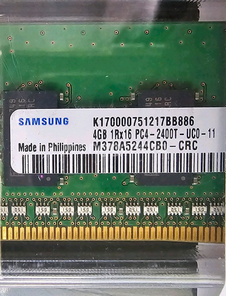삼성 DDR4 4GB PC4 메모리 X 4개 16G--0