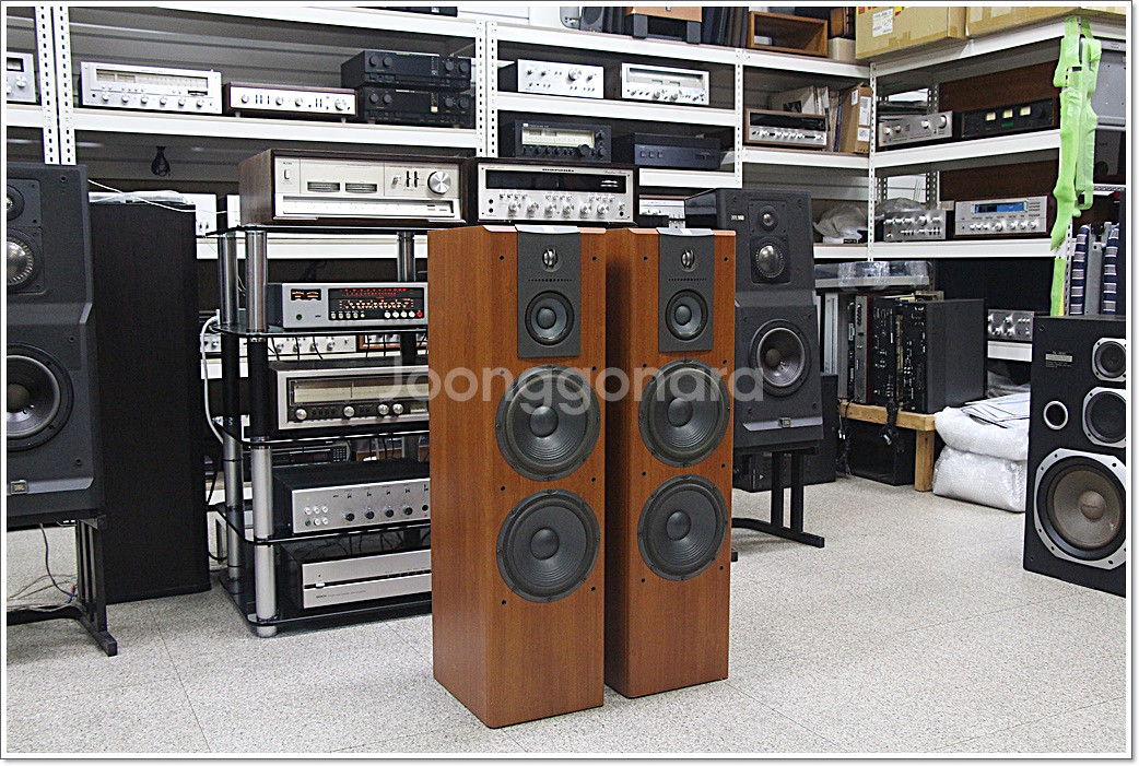 JBL(미국) 플로어 스탠딩 스피커 모델 LX2005--0