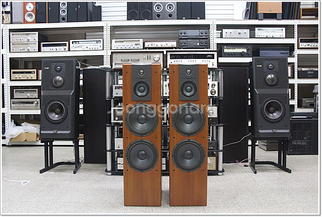 JBL(미국) 플로어 스탠딩 스피커 모델 LX2005--2