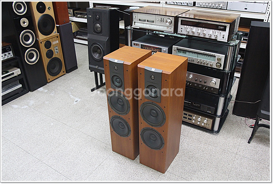 JBL(미국) 플로어 스탠딩 스피커 모델 LX2005--5
