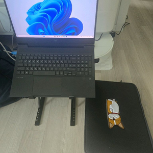 HP 빅터스 16인치 노트북 (16-d1121TX