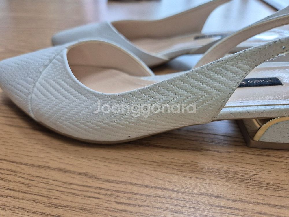 세라 샌들--2