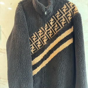 FF Motif Shearing Jacket (팬디)