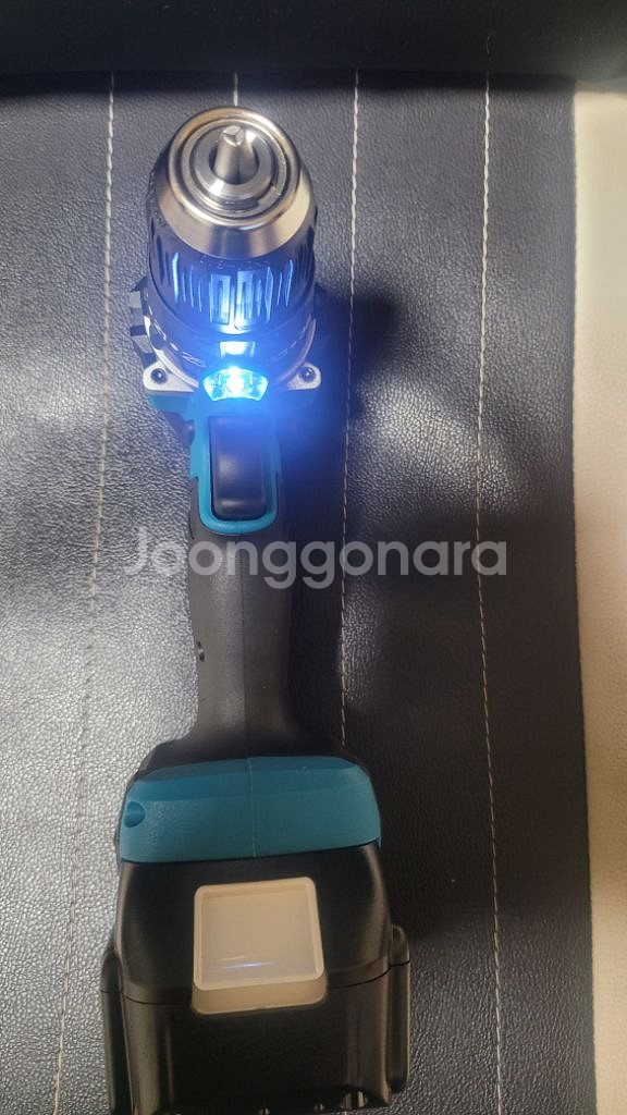 마끼다 충전식 전기 드릴 새상품 팝니다.--2