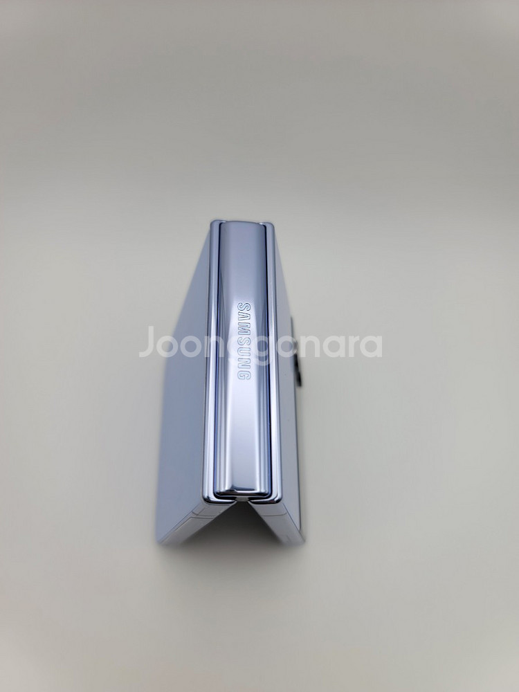 새폰같은 갤럭시 z플립4 512GB (24년8월개통)--0